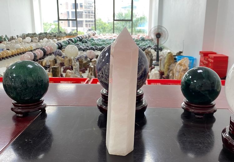 Thạch Anh Việt là thương hiệu uy tín về các mặt hàng vật phẩm phong thủy đá quý đã được khẳng định trên thị trường Việt Nam.
