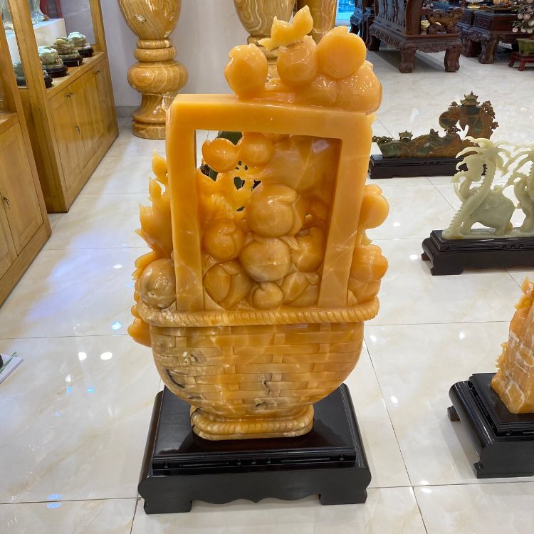 Hệ thống cửa hàng Thạch Anh Việt đã có hơn 8 năm kinh nghiệm bán đá phong thủy với sự uy tín nhất định trong lòng quý khách hàng.